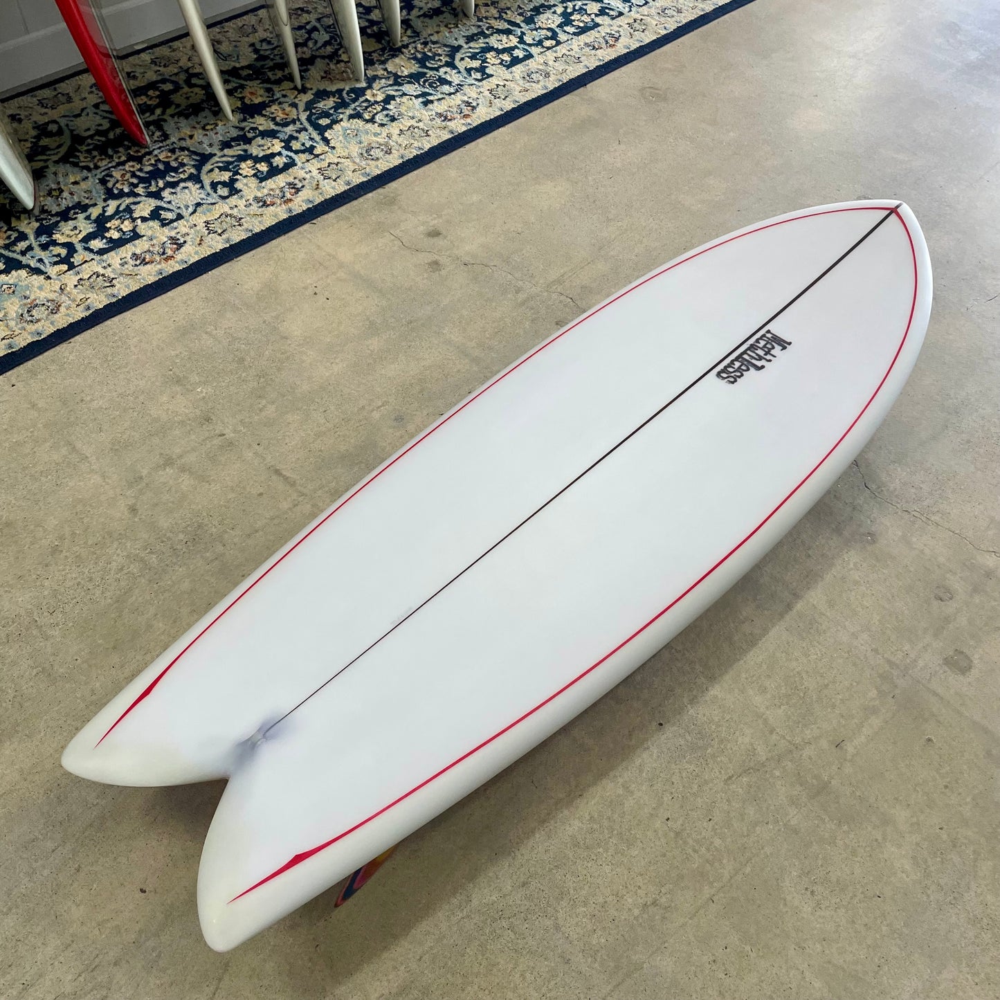 Methless | 5'10 Fish