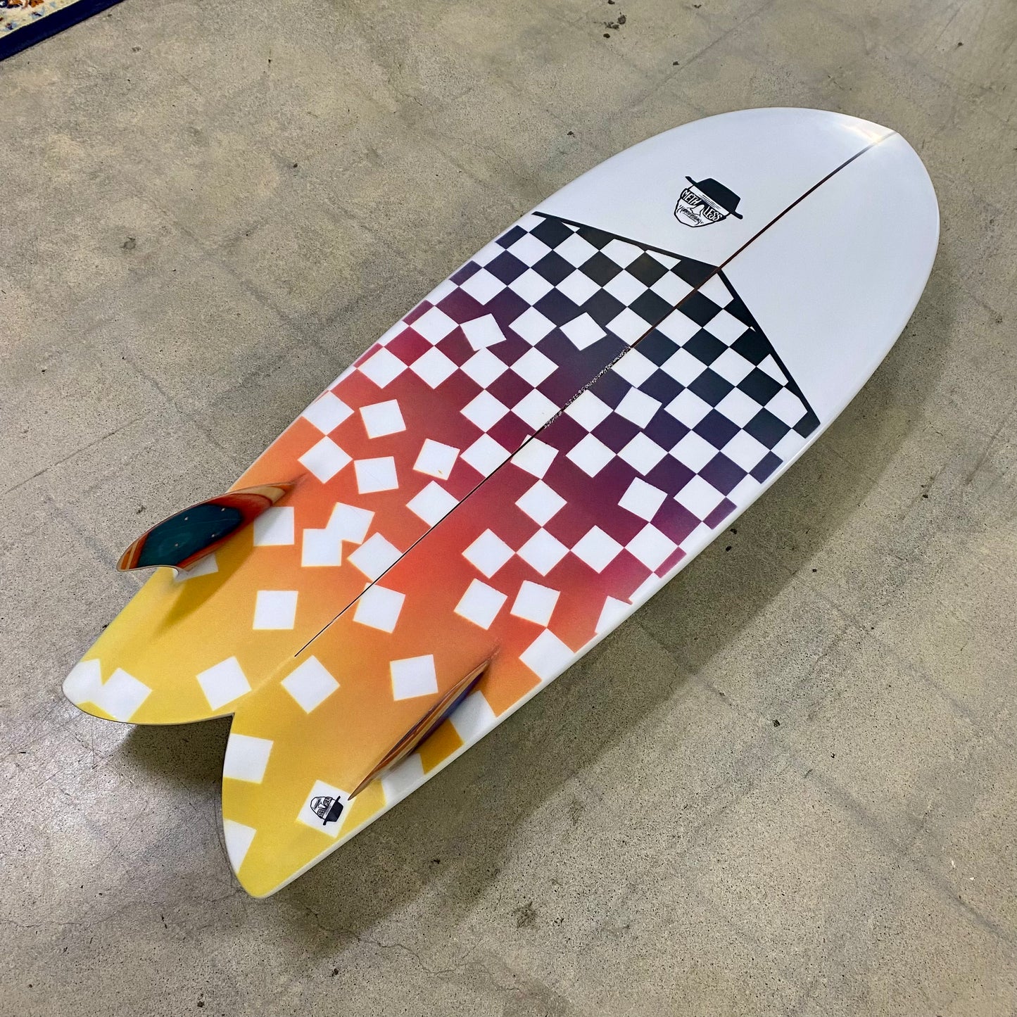 Methless | 5'6" Fish