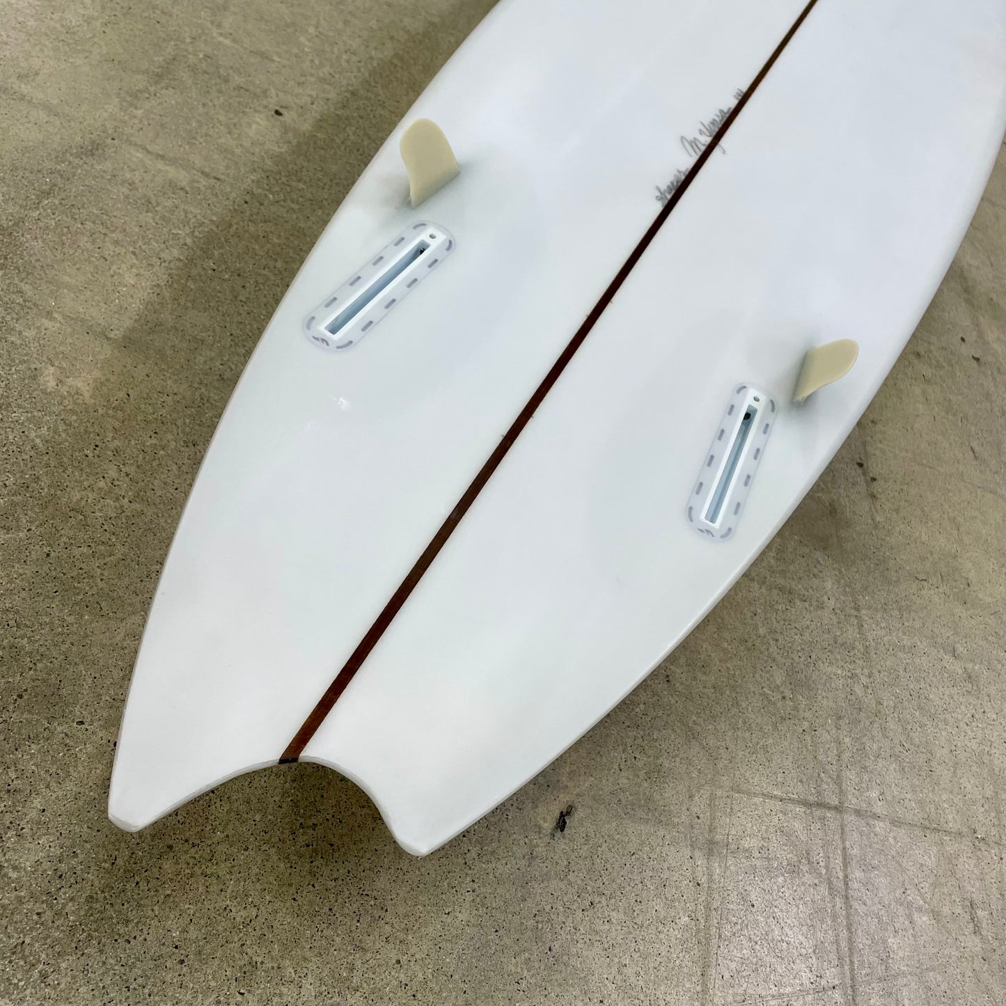 Used Sun Dolphin | 9'2" Asym Twinzer