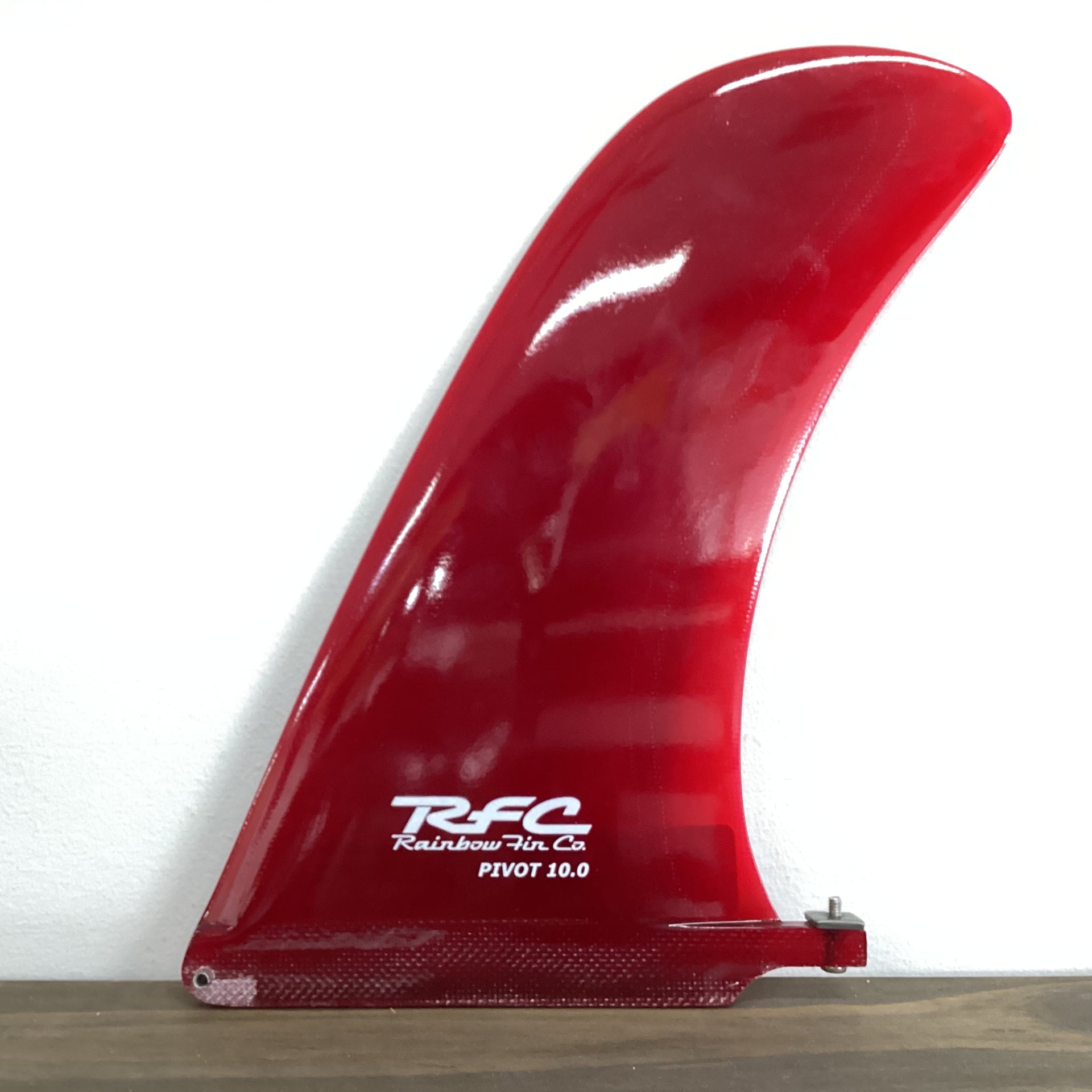 Rainbow Fin | Pivot – Icons of Surf